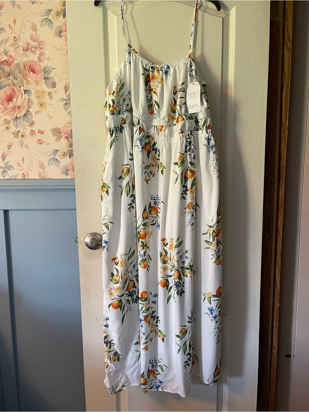 Time and Tru White Floral Midi Dress